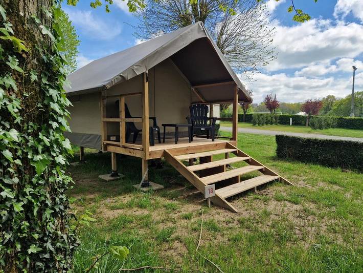 Camping pour 6 personnes, avec vue ainsi que jardin et vue sur le lac en Ille-et-Vilaine - 4