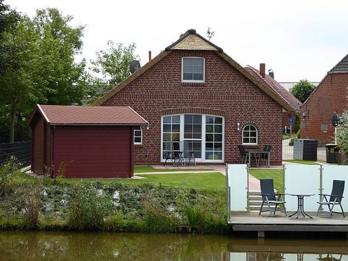 Ferienhaus für 6 Personen, mit Garten und Ausblick sowie Terrasse, kinderfreundlich in Krummhörn