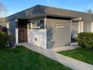 Ferienhaus für 4 Personen, mit Terrasse am Jadebusen