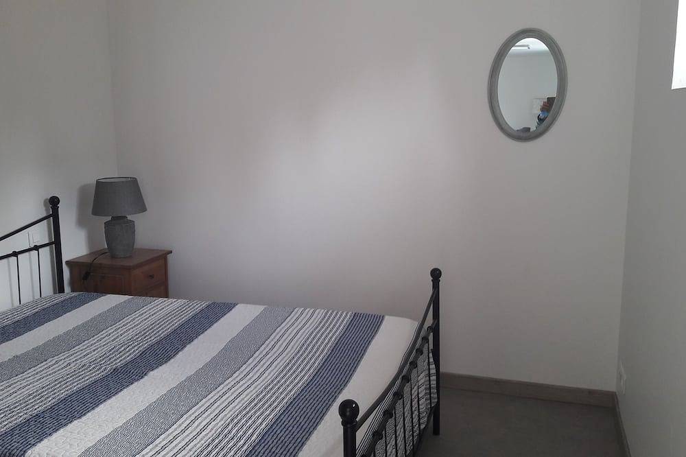 The Longère - Between beaches and grove - Dependence in manor of 1820 in Saint-Martin-des-Champs (Avranches), Mont-Saint-Michel Bay