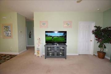 Villa for 4 Guests in Barefoot Resort, North Myrtle Beach, Picture 2