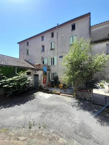 Chambre d’hôte pour 2 personnes, avec vue et terrasse à Saint-Florent-sur-Auzonnet