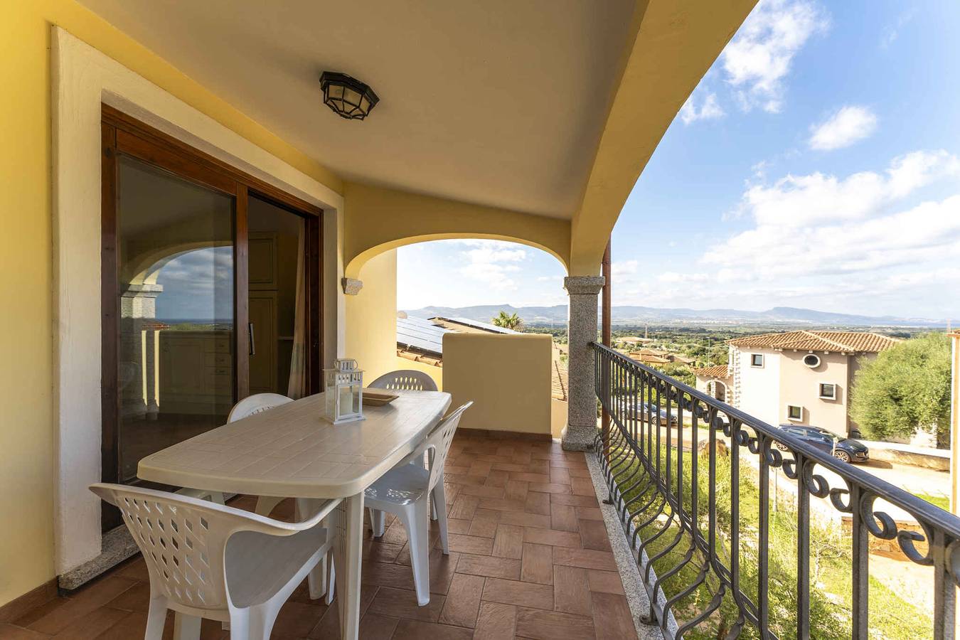 Ganze Ferienwohnung, Ferienwohnung mit Klimaanlage und Meerblick in Badesi, Olbia-Tempio