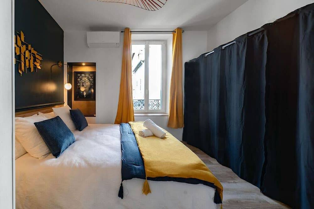 Entire apartment, Appartement design et climatisé proche de la gare in Vichy, Vichy region