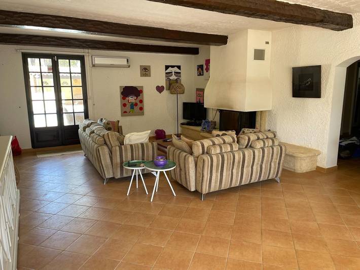 Vakantiehuis voor 8 personen, with zwembad and terras as well as tuin, met huisdier in Vidauban