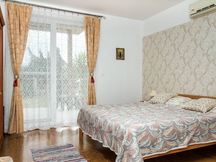 Ferienhaus für 9 Personen, mit Pool und Terrasse sowie Garten am Balaton - 4