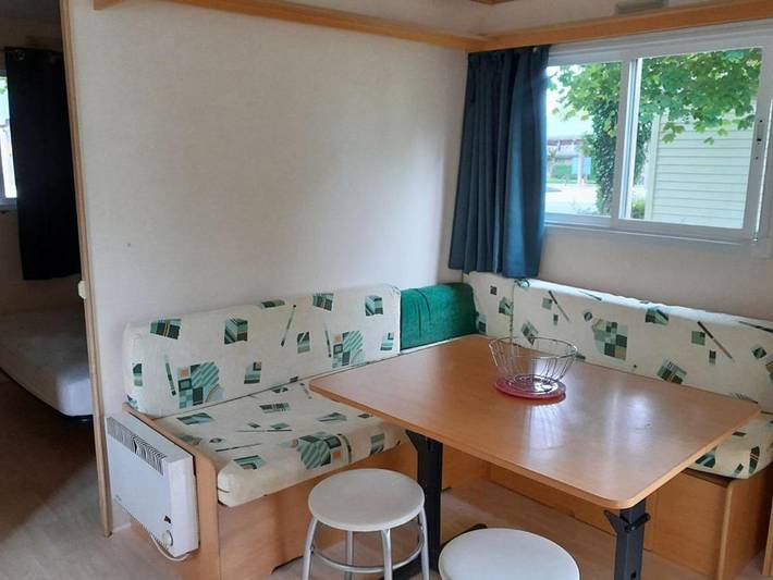 Location de vacances pour 4 personnes à Pleaux - 2