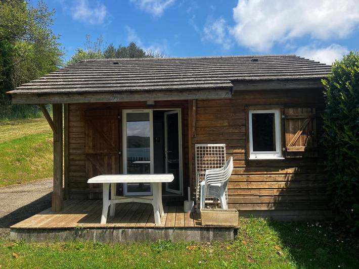Location de vacances pour 6 personnes, avec vue ainsi que jardin et vue sur le lac, animaux acceptés dans Lac du Laouzas - 4