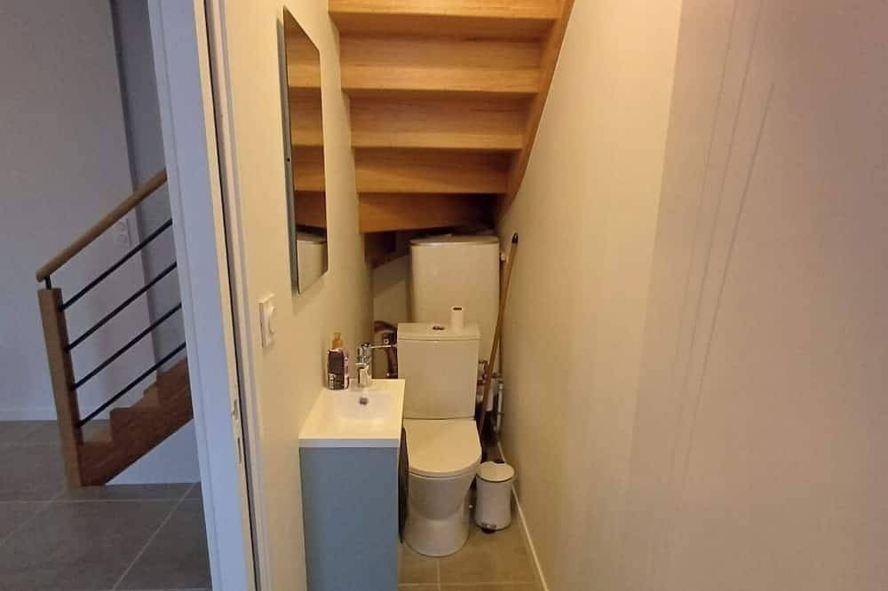 Gîte \"Ma Poule\" de 1 à 5 personnes avec piscine in Mosnes, Région de Tours
