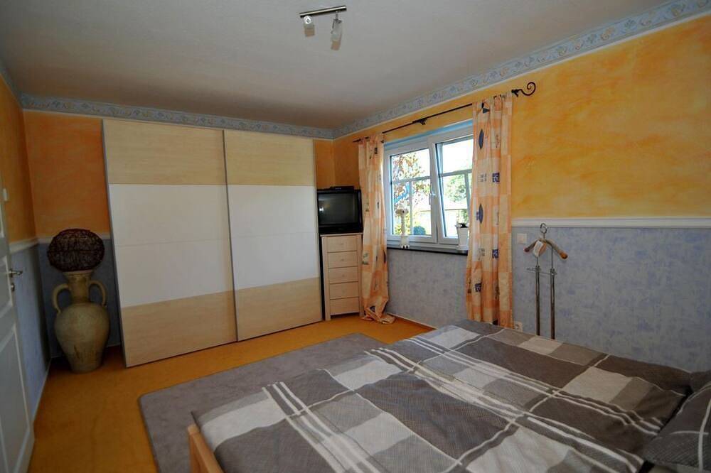 Ganze Wohnung, Ferienwohnung Bergkönig - Appartement/Fewo, Dusche, Wc, 2 Schlafräume in Bad Breisig, Osteifel