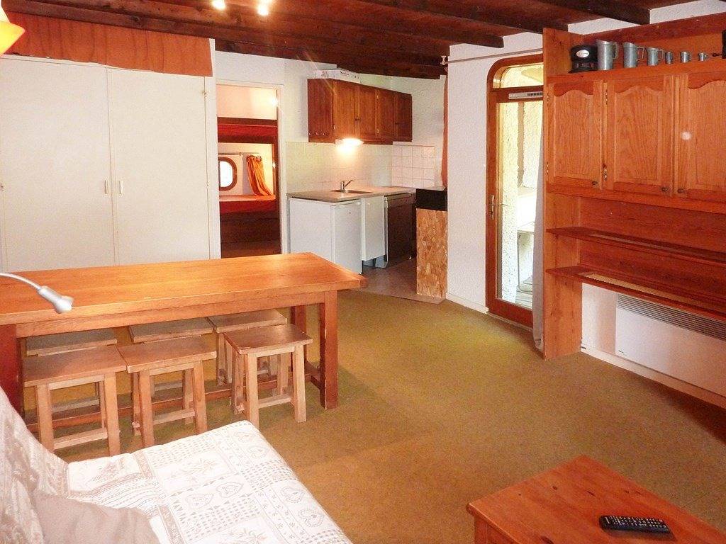 Appartement de vacances entier, Grand studio 4 personnes in Les Orres, Parc national des Écrins