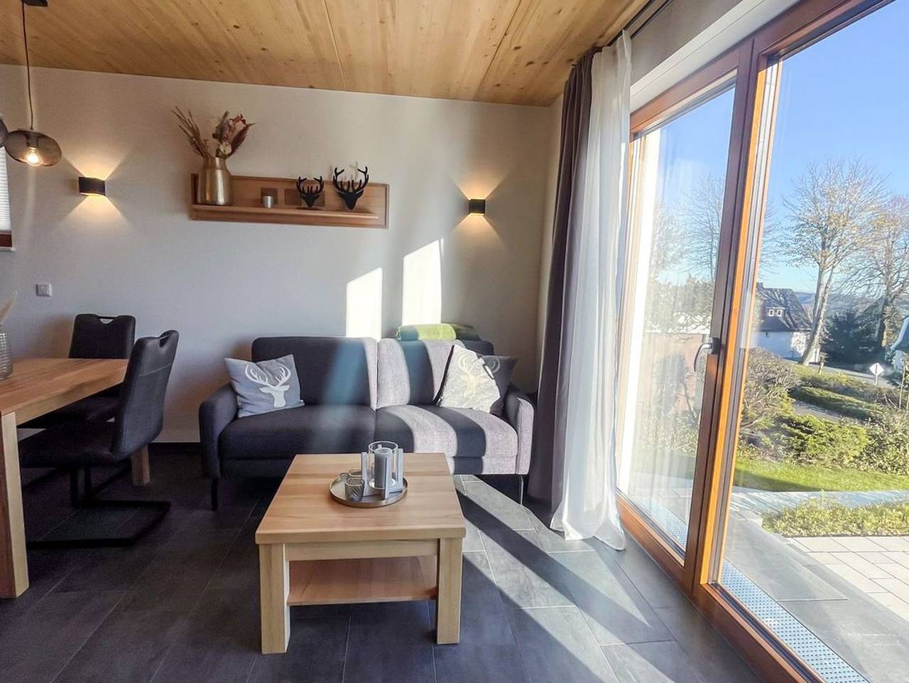 Mountain View - Charmante Doppelhaushälfte für 4 Personen mit Infrarotkabine in Neuastenberg, Winterberg