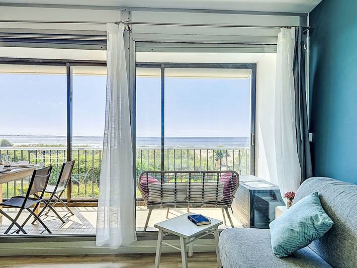 Gîte pour 4 personnes, avec terrasse dans Etang De L Or - 2