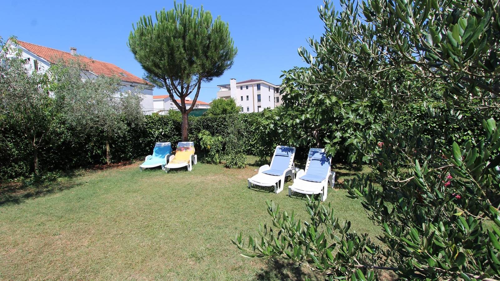 Ganze Wohnung, Klimatisierte Ferienwohnung Miro für 2 Personen in Strandnähe in Vantacici, Krk