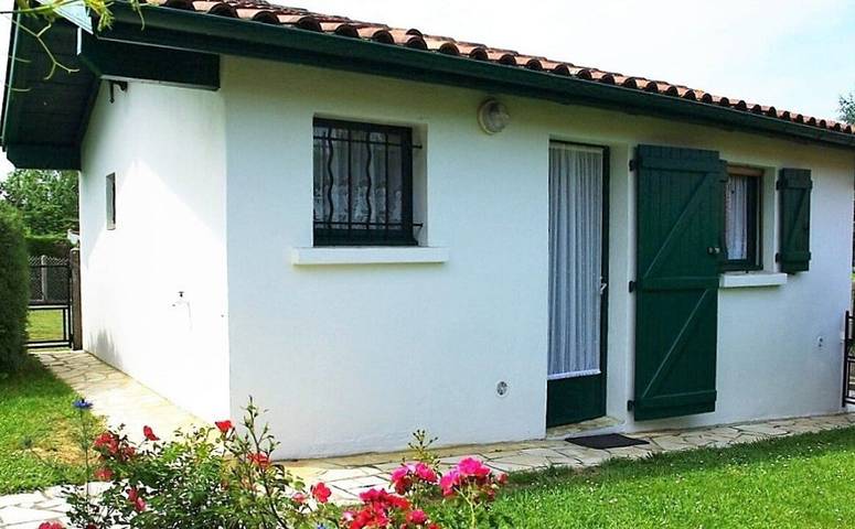 Studio pour 2 personnes, avec jardin