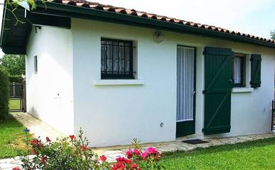 Gîte pour 2 personnes, avec jardin à Espelette