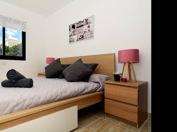 Apartamento entero, Apartamento a 150m de Playa Honda con Terraza, WiFi y Cocina Equipada in Playa Honda, San Bartolomé