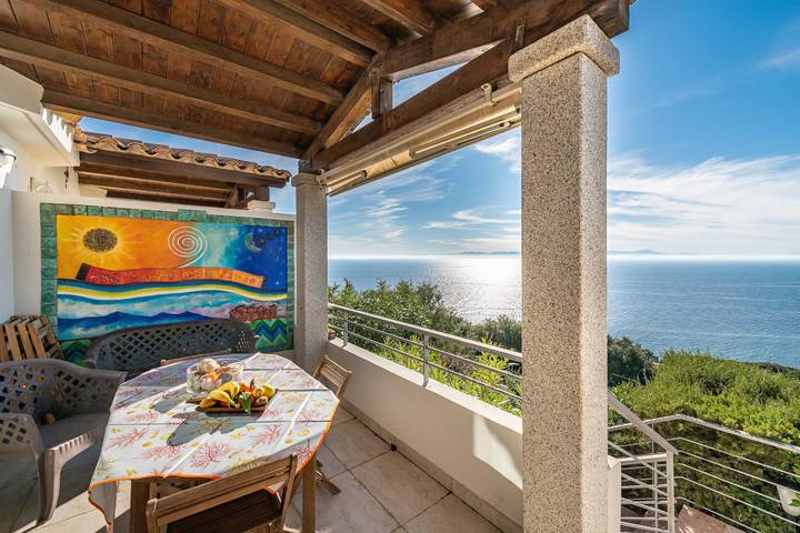 Casa vacanza per 5 persone, con Balcone e Giardino nonché Piscina per bambini a Quartu Sant'Elena