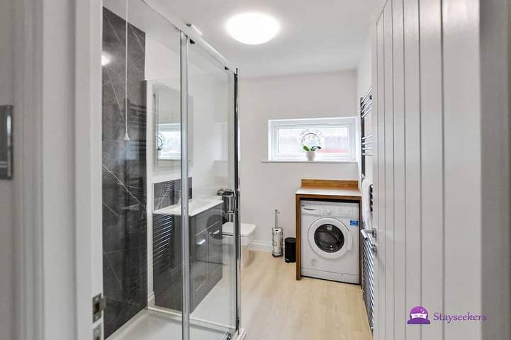 Entire apartment, Annie 1 bed apt next to rail station - Stayseekers in Salisbury, Wiltshire