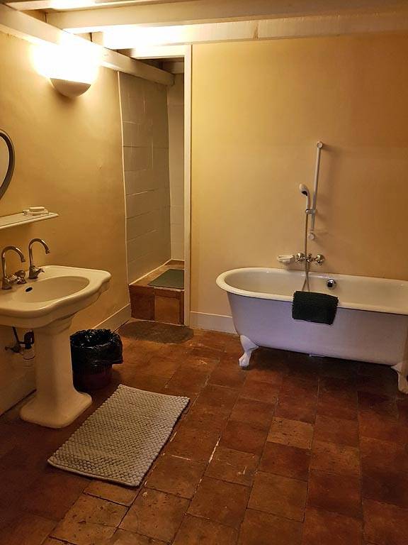 La Maison de l'Olivier, proche du Pont du Gard - Chambre 2 in Lédenon, Région de Nîmes