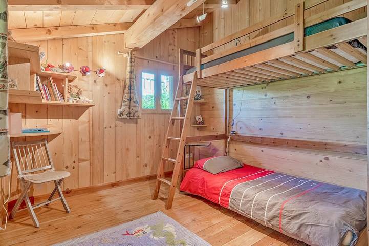 Location de vacances pour 10 personnes, avec jardin, animaux acceptés dans Thermes de Saint Gervais les Bains - 4