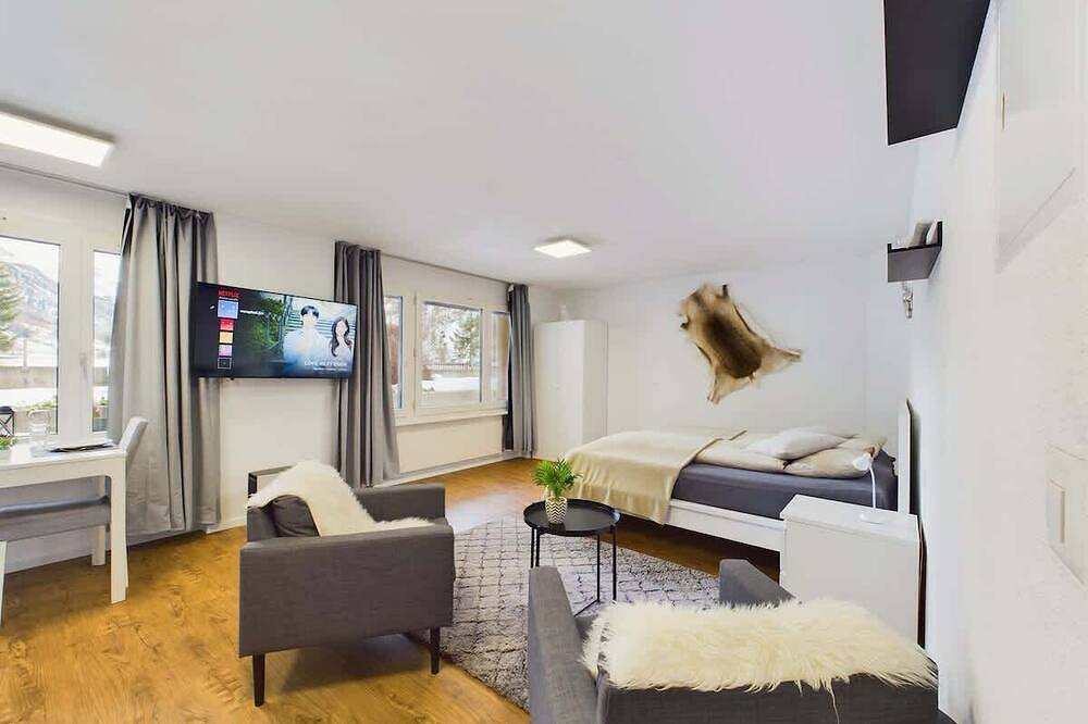 Ganze Wohnung, Studio mit Terrasse und Panorama in Täsch, Walliser Alpen