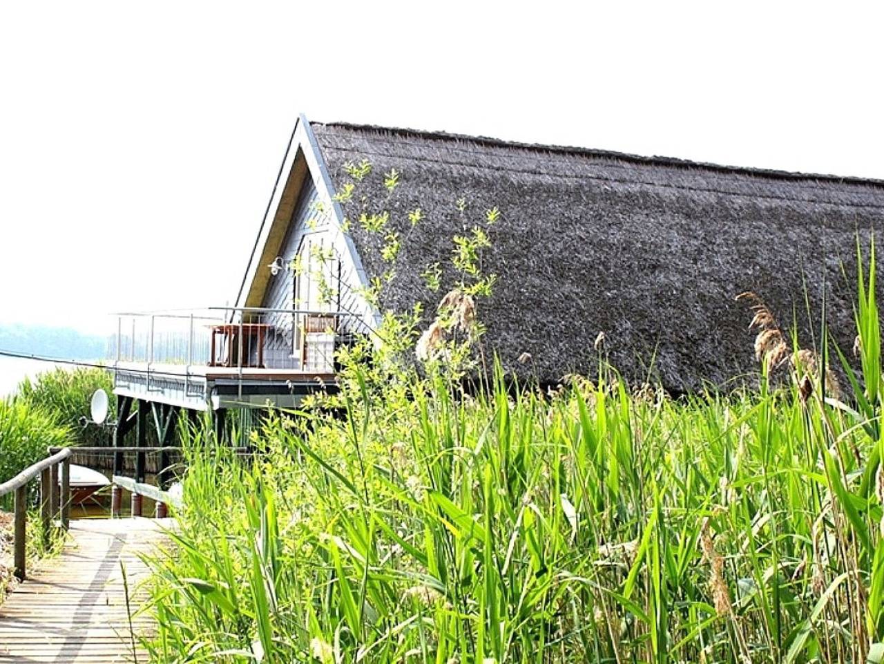 Ganze Ferienwohnung, Bootshaus Ii in Malchiner See, Basedow