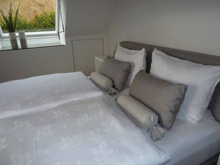 Ferienwohnung für 4 Personen, mit Balkon und Terrasse sowie Garten und Ausblick in Teningen