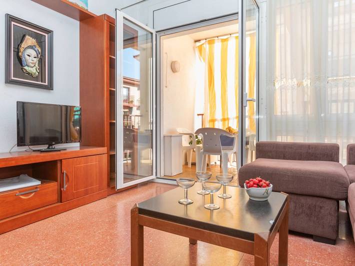 Gîte pour 6 personnes, avec terrasse à Calafell - 4