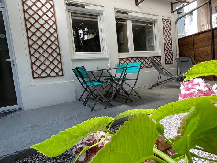 Location de vacances pour 2 personnes, avec Terrasse et Jardin à Aix-les-Bains