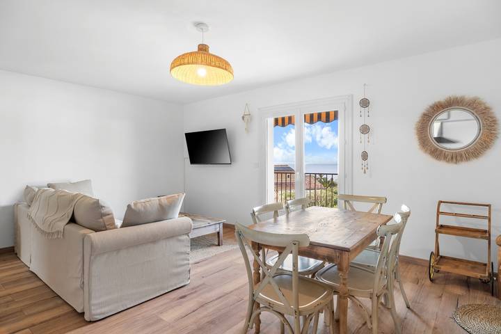 Appartement de vacances pour 6 personnes, avec balcon, adapté aux familles à Le Pradet