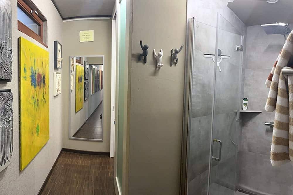 Ganze Wohnung, Helles Appartement im Eg mit hochwertiger Ausstattung in Marktheidenfeld, Spessart-Mainland