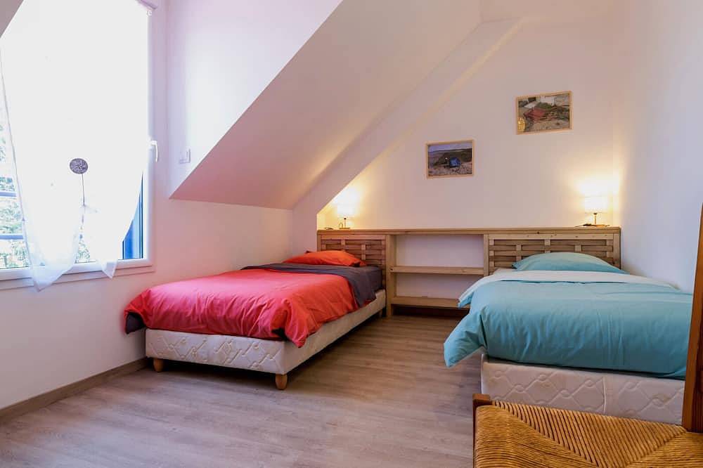Maison neuve au calme avec jardin clos, proche plage, port et équipements familiaux in La Turballe, Côte d'Amour