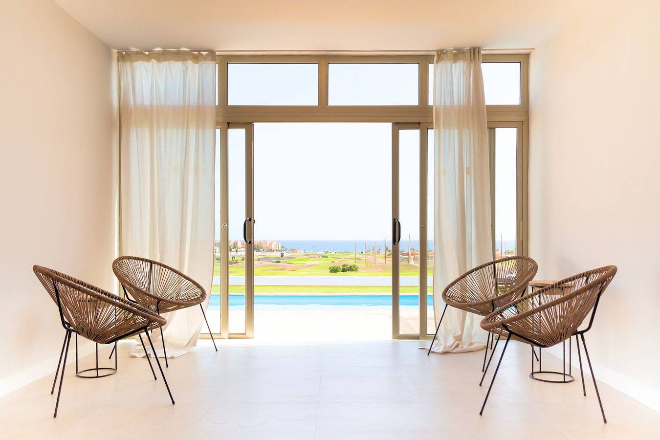Villa voor 10 personen met balkon in Las Salinas, Antigua