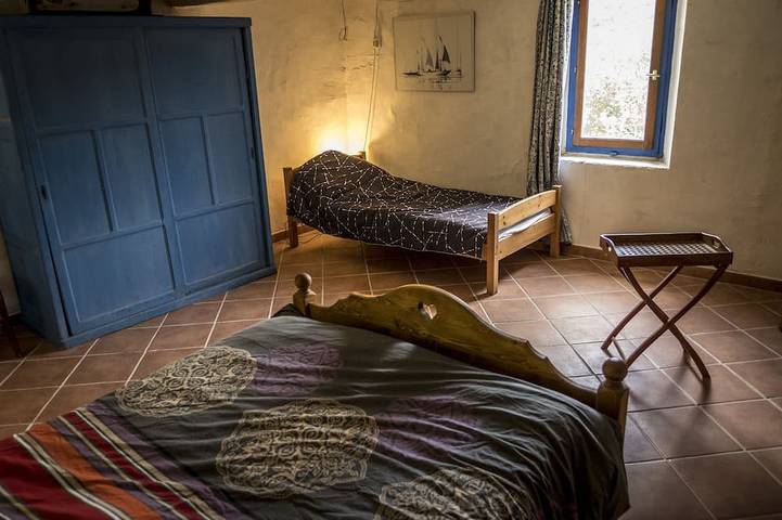 Location de vacances pour 8 personnes, avec terrasse et jardin à Estoublon - 2