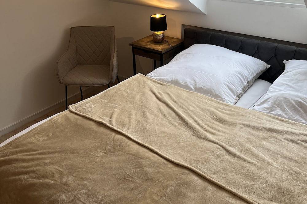 Ganze Wohnung, Erlebe einen einzigartigen Wohnkomfort auf 2 Zi. in Bad Aibling. in Bad Aibling, Landkreis Rosenheim