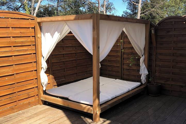 Location de vacances pour 8 personnes, avec balcon ainsi que piscine et jardin à Vergèze - 2