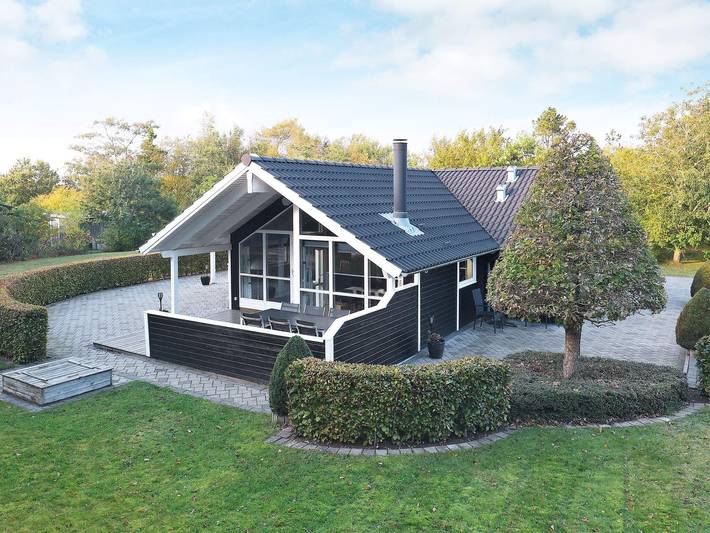 Ferieudlejning for 7 personer, med Terrasse i Trend
