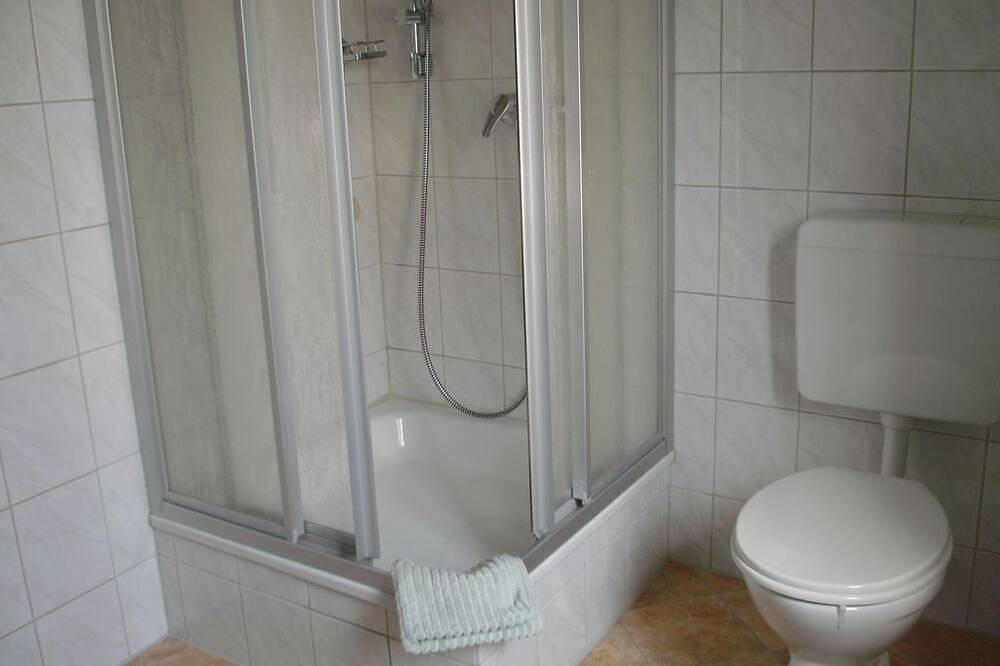 Sunshine House - cottage zonneschijn met 4 bedden in Bleckhausen, Vulkaan-Eifel