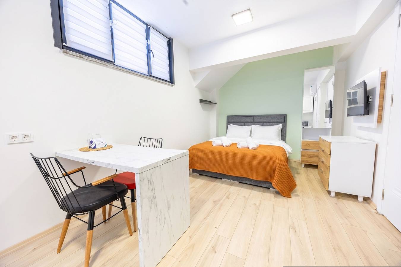 Ganzes Studio, Modern Studio In Fatih | Stay Near Old City in Fatih, Istanbul