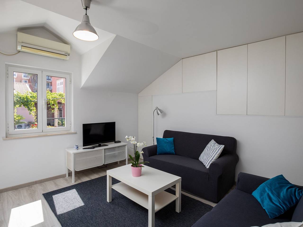 Appartamento intero, Apartments Katarina - Two-Bedroom Apartment (4 Adults) - Između Ribnjaka Street no.1 - #2 in Dubrovnik, Grad Dubrovnik
