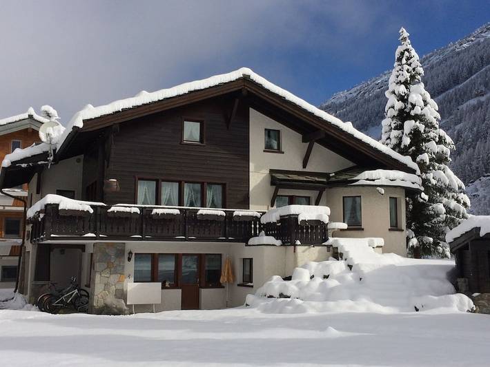Ferienhaus für 3 Personen, mit Terrasse und Garten in Saas-Grund - 2