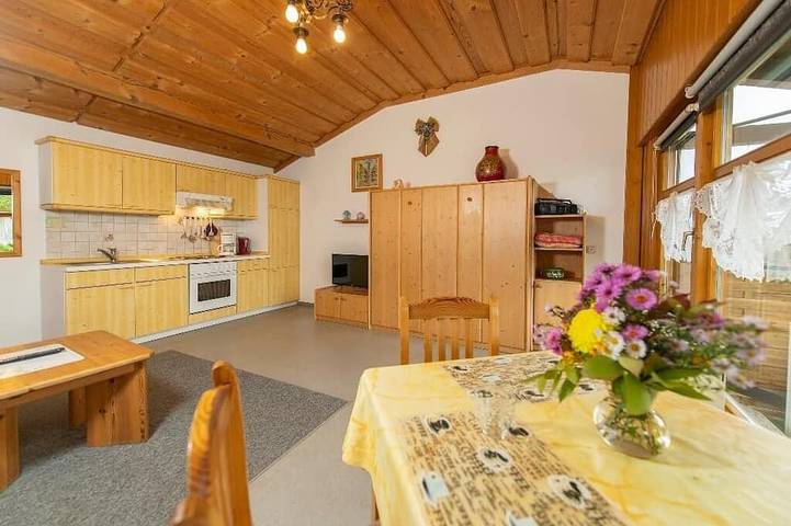 Ferienwohnung für 2 Personen, mit Balkon und Garten in Moosbach
