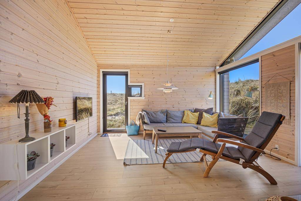 Beautiful beach-close holiday home with covered terrace in Skodbjerge, Haurvig