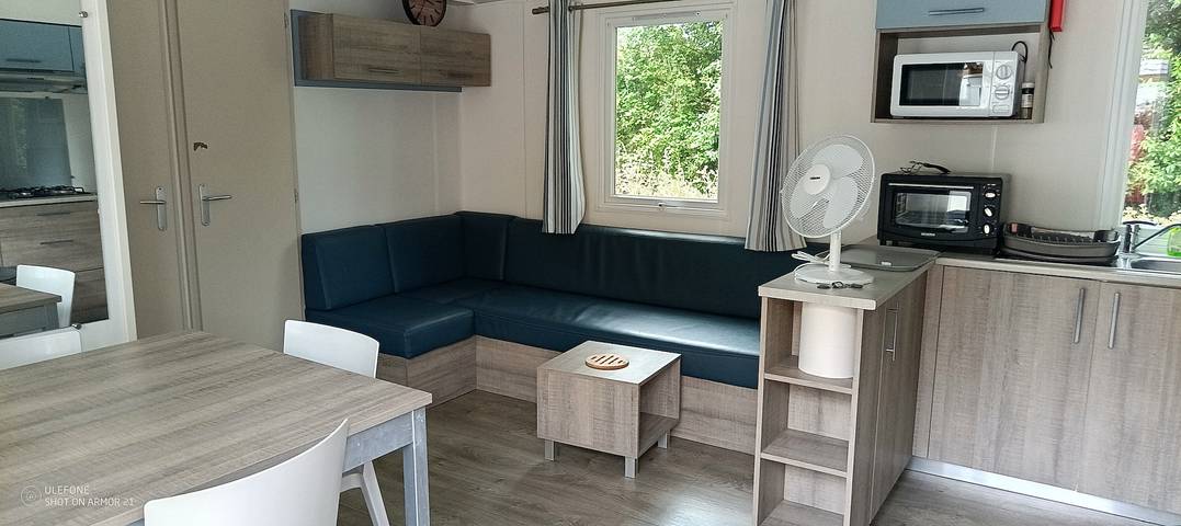 Camping pour 8 personnes, avec bassin pour enfant et jardin à Saint-Georges-d'Oléron
