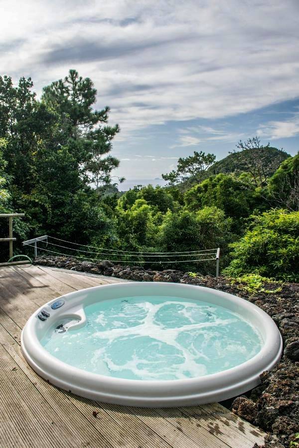 Aldeia Dos Caldeirões in São Mateus, Pico (Azores)