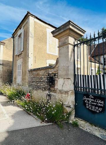 Maison d’hôte pour 2 personnes, avec jardin et vue à Tanlay