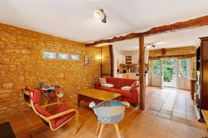Ferienhaus für 4 Personen, mit Kinderpool und Garten sowie Whirlpool