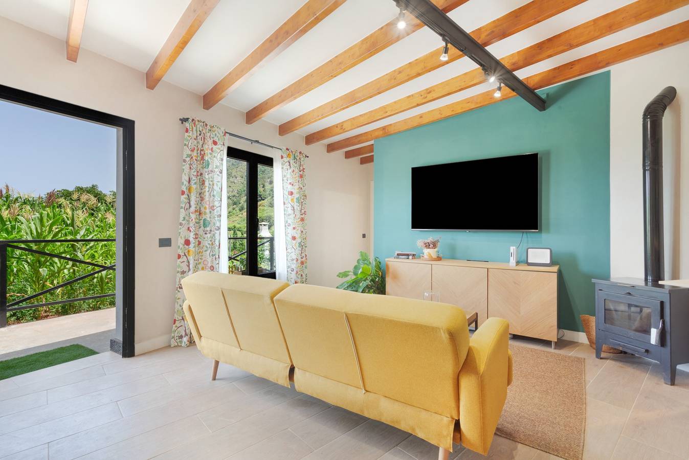 'El Llano' with Sea View, Private Pool and Wi-Fi in La Orotava, North Tenerife