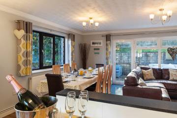 Cottage for 9 People in Saundersfoot, Pembrokeshire, Photo 3